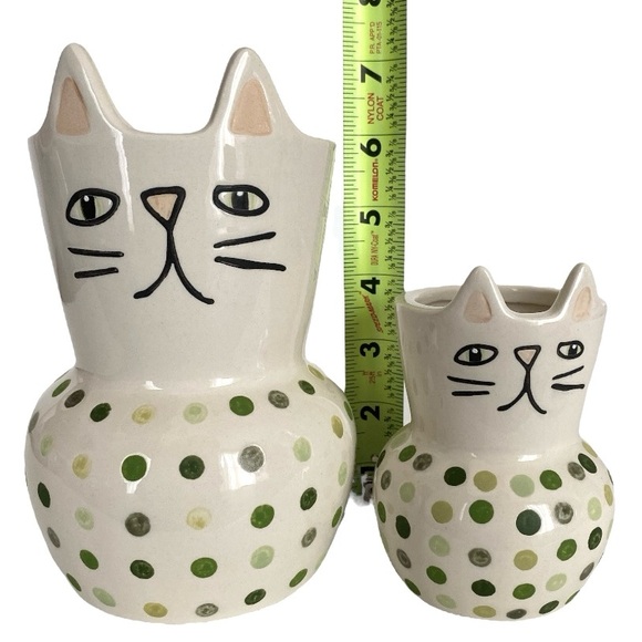 Set of Two Cat Family Ceramic Planters - Picture 5 of 7